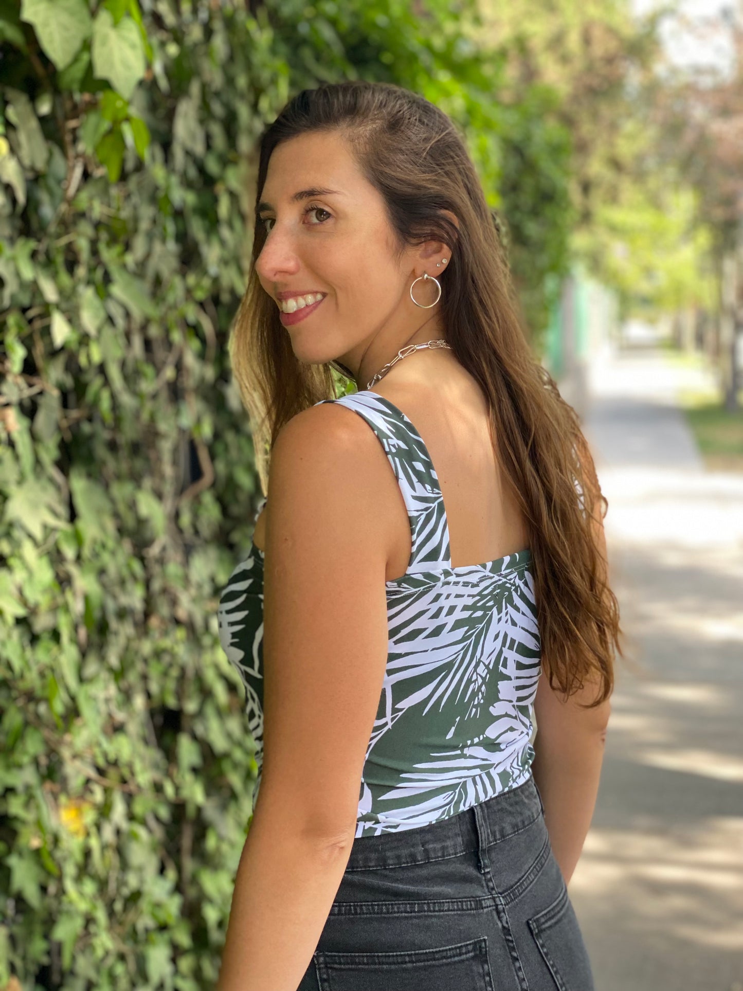 CROP TOP CUADRADO VERDE.