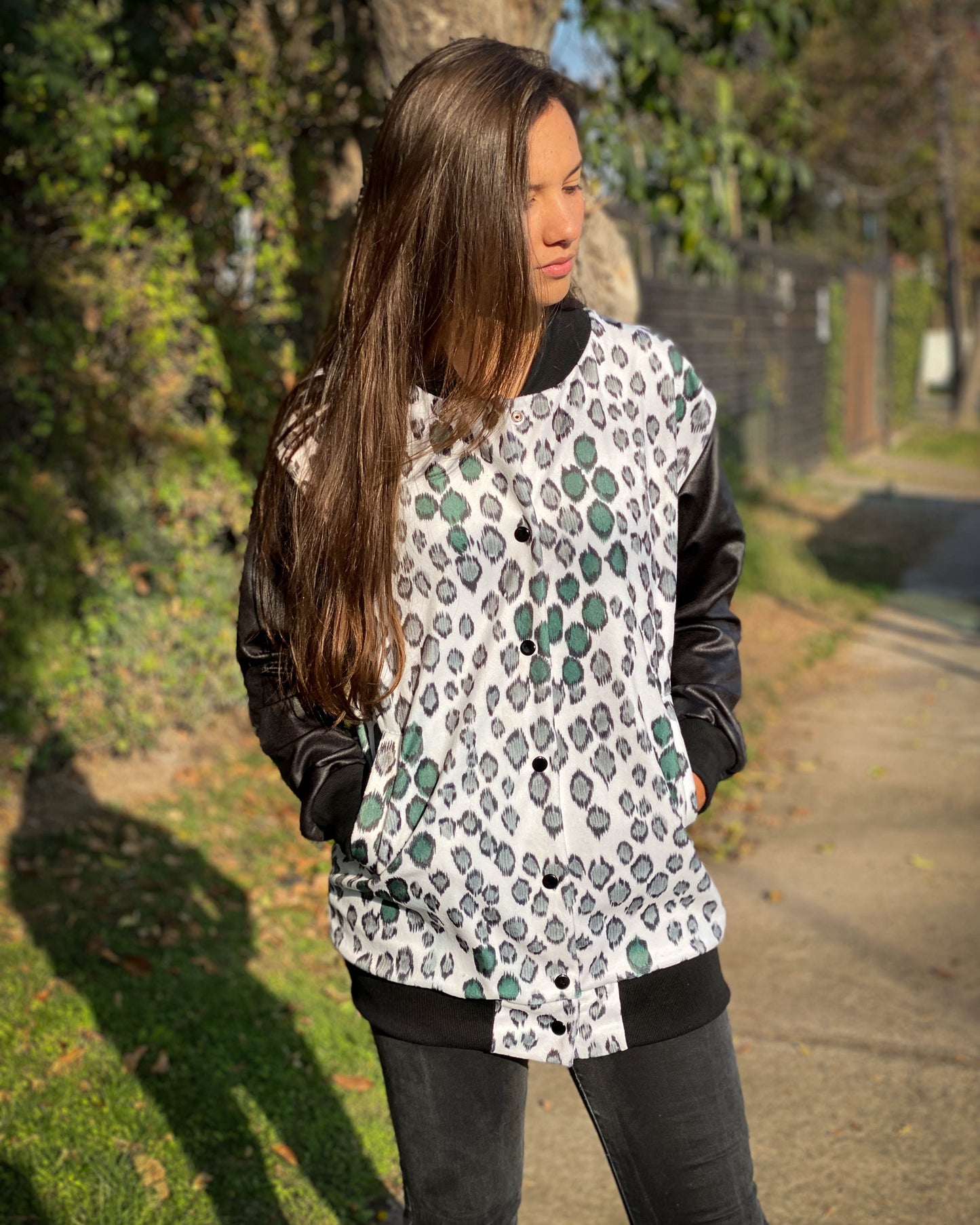 BOMBER PRINT BLANCA LARGA.