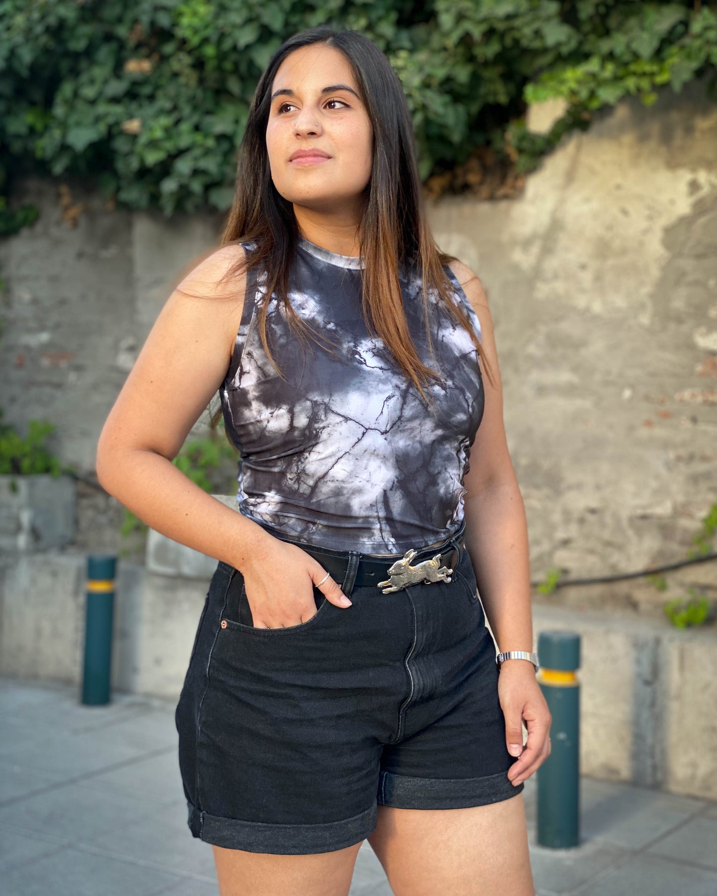 CROP TOP CUELLO ALTO MARMOL.