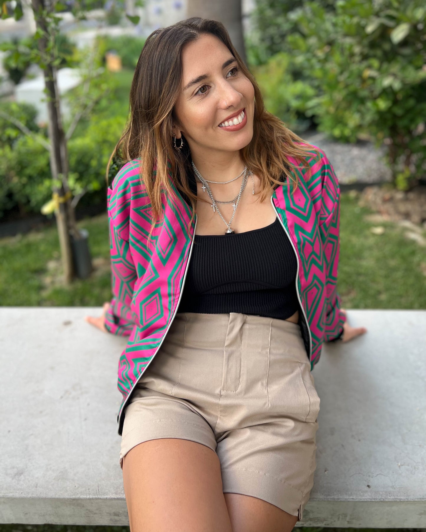 BOMBER FUCSIA Y VERDE.