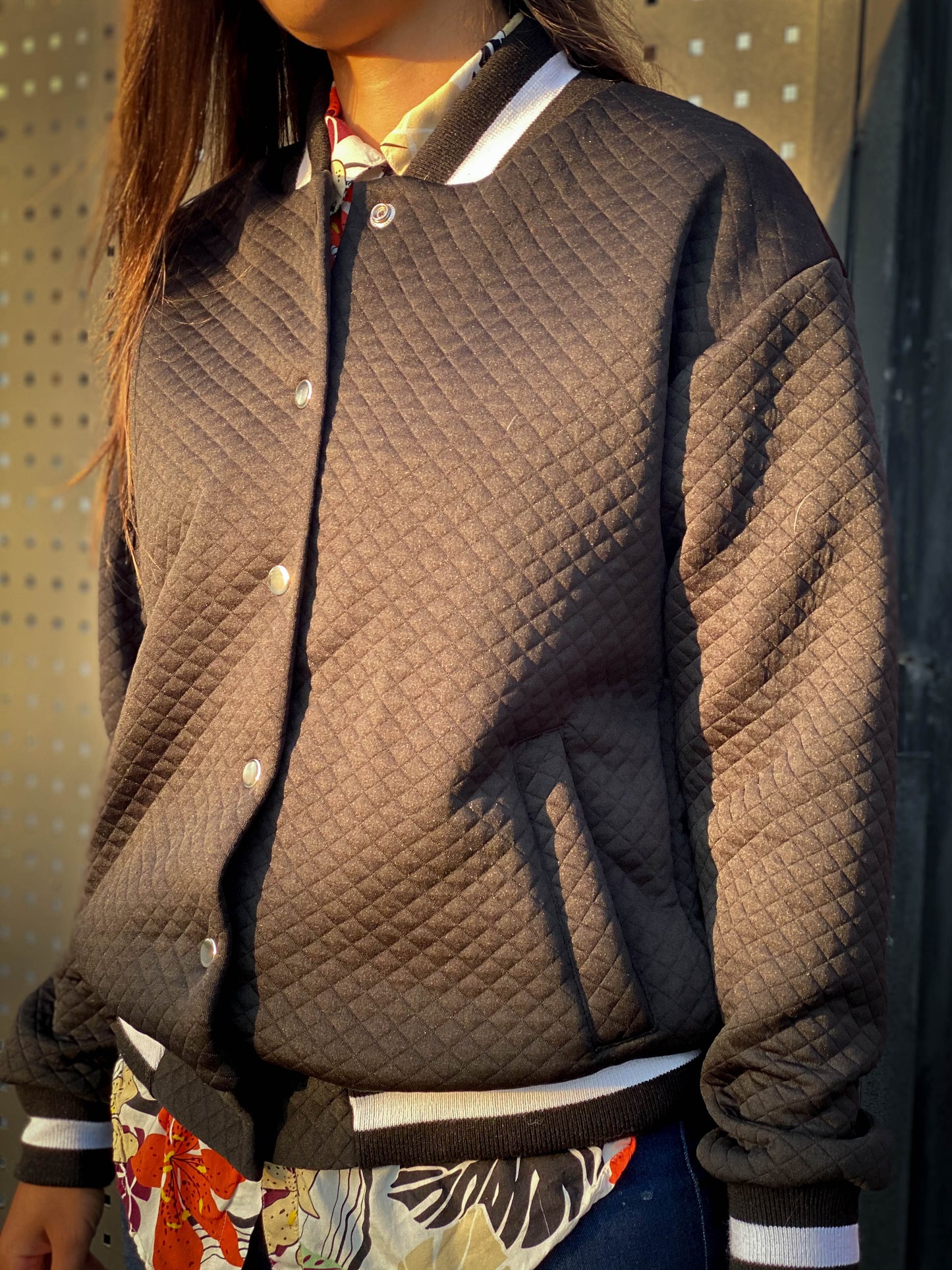 BOMBER NEGRA.