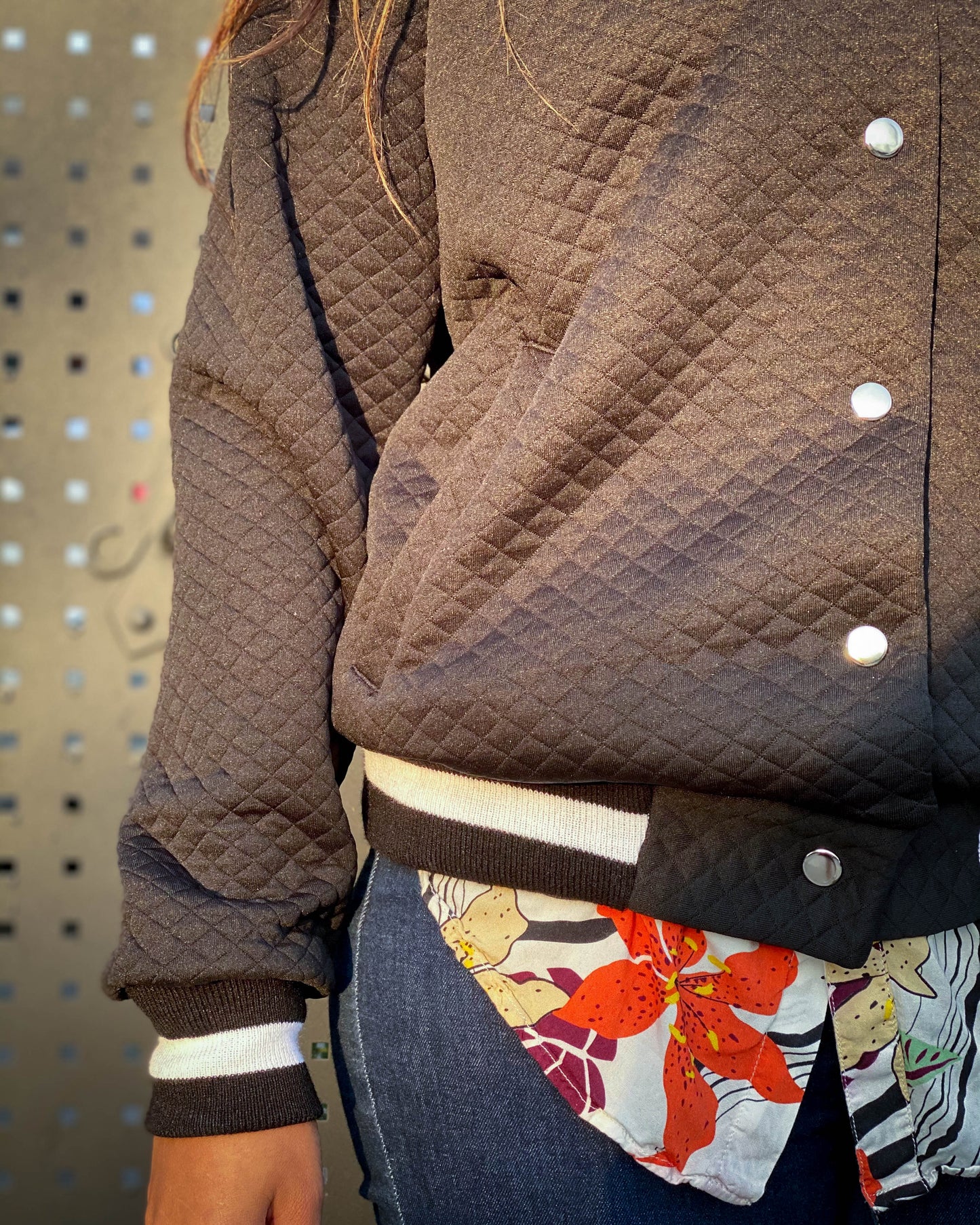 BOMBER NEGRA.