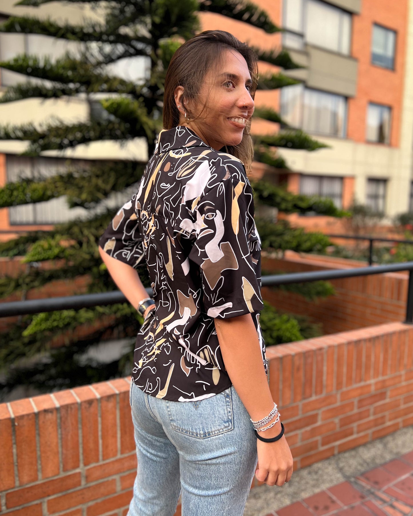 CAMISA MARIANA.