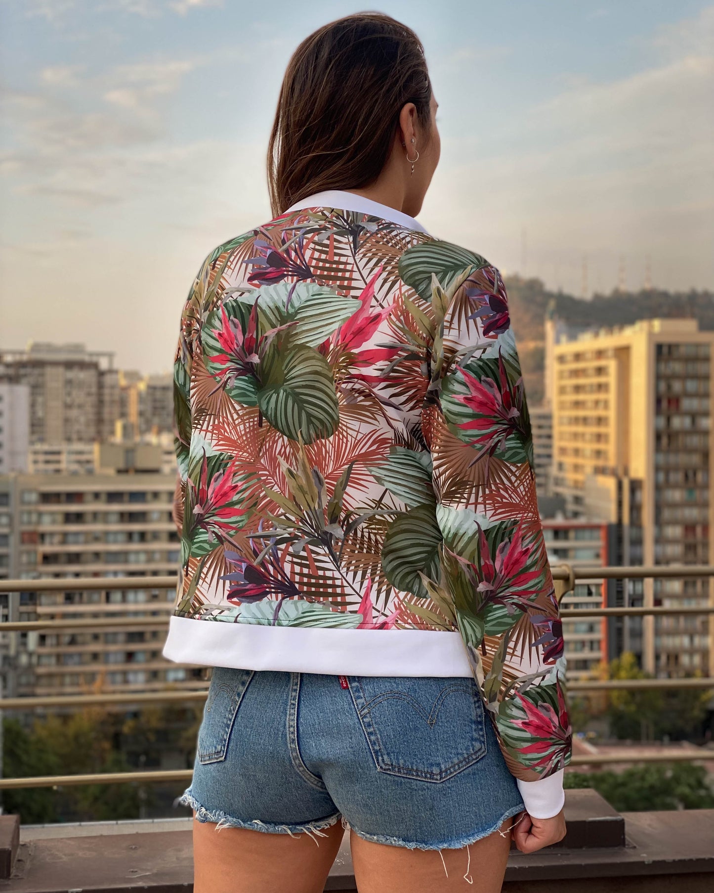 CHAQUETA SCUBA CLARA.