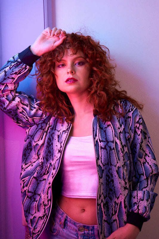BOMBER REPTIL AZUL.